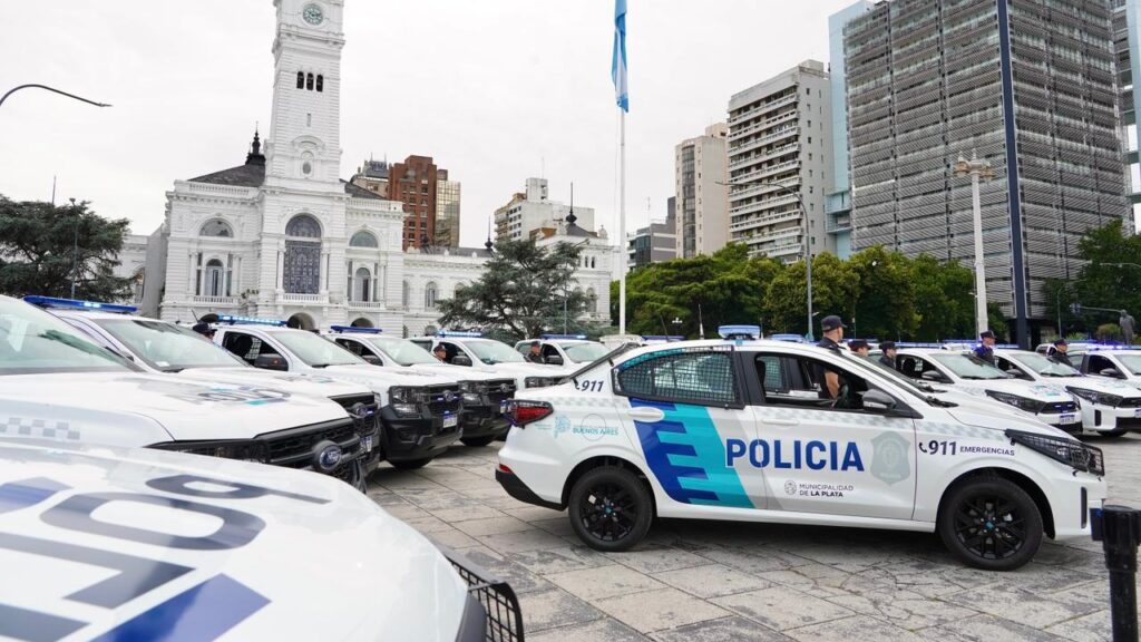 Refuerzan la seguridad en La Plata: Alak y Kicillof sumaron 40 nuevos patrulleros
