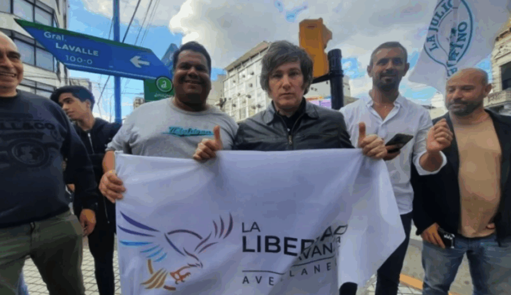 Avellaneda: “Pepo” Díaz lanzó su propio bloque y apuntó contra referentes libertarios cercanos al peronismo