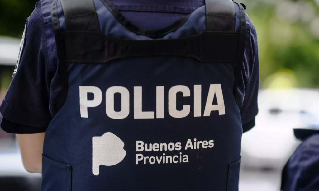 Kicillof anuncia este lunes un 7% de aumento para la Policía Bonaerense: cómo quedan los salarios y qué programas sociales también suben