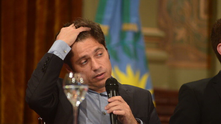 Kicillof recibe pedidos de auxilio de intendentes para pagar el aguinaldo,