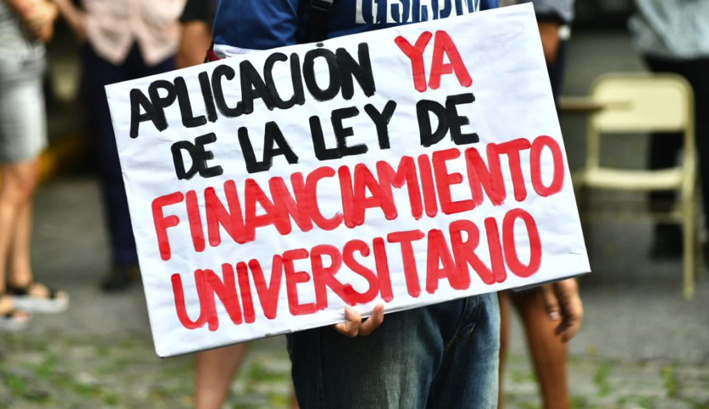 Tras el paro, los números: los salarios universitarios perdieron más de 100 puntos contra la inflación