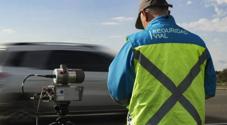 Verano bajo control: más de 70 radares, alcoholemia y multas millonarias en las rutas hacia la Costa Atlántica