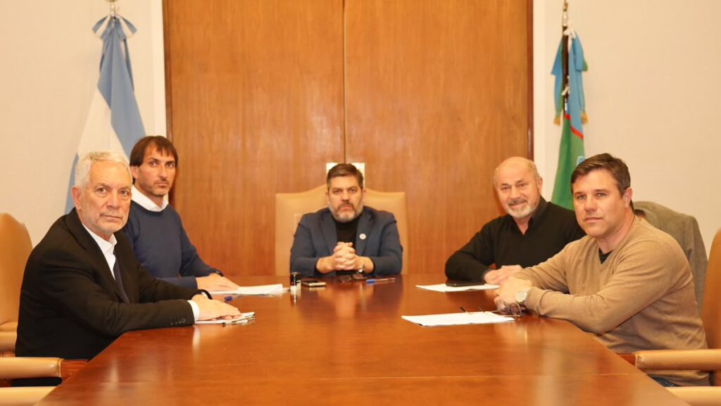 Intendentes de la Región Capital respaldaron la continuidad de la Base Aeronaval de Punta Indio