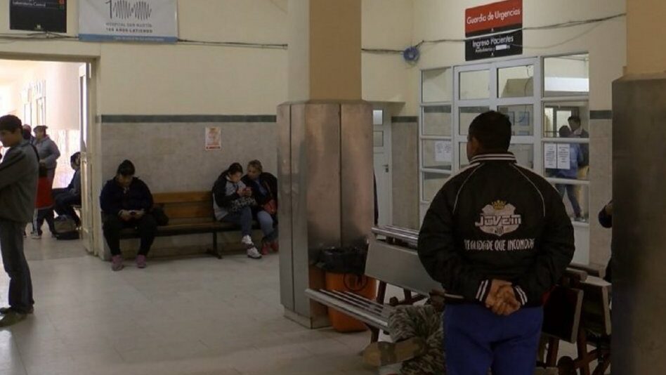 LLA y el PRO impulsan en la Legislatura bonaerense un proyecto para cobrarle la salud y la universidad pública a extranjeros