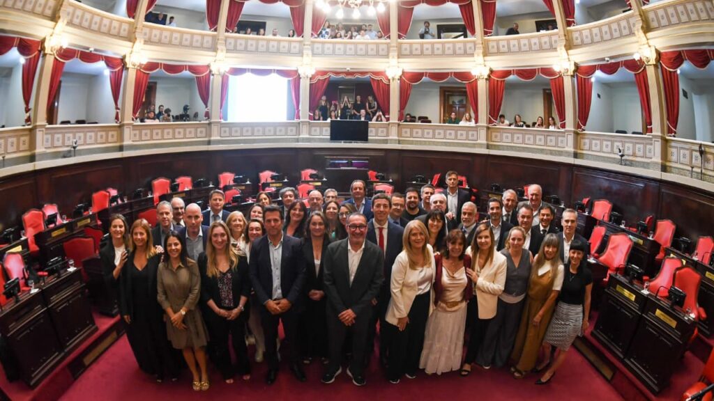 Jura de senadores bonaerenses: el peronismo logró mayoría propia y se abrió la disputa por las vicepresidencias