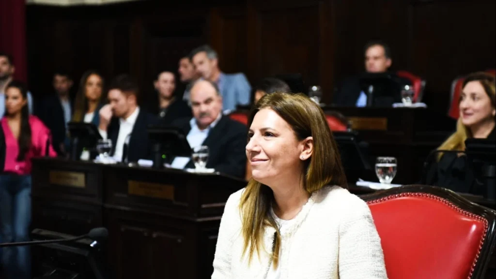 Registros del Estado bonaerense: La Libertad Avanza prepara una ley para unificar 247 y promete un ahorro de $21.799 millones