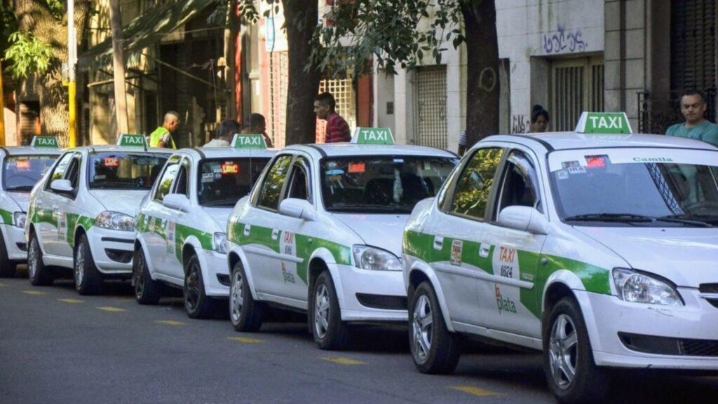 Choferes de taxis vuelven a reclamar una tarifa unificada en La Plata