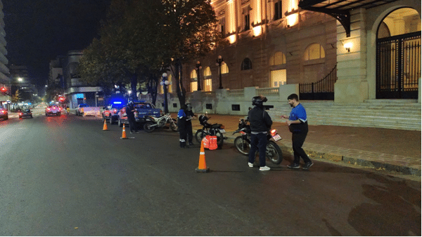Más de 1.300 infracciones y 7 detenidos: el Municipio de La Plata desplegó un megaoperativo en toda la ciudad