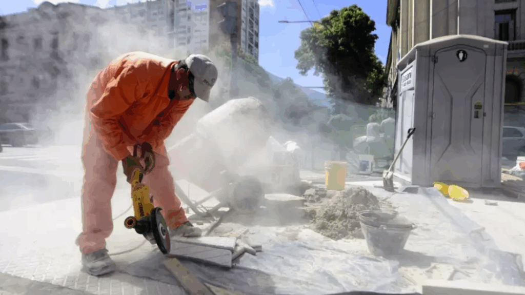Alak lanza un plan integral para recuperar veredas y refuerza obras clave en Ignacio Correas