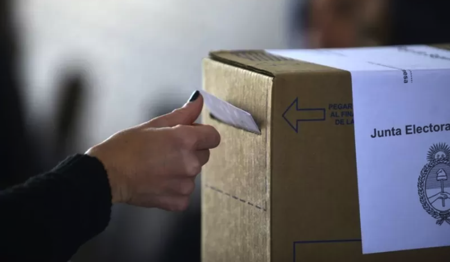 Elecciones bonaerenses: la Junta Electoral avaló listas, rechazó impugnaciones y pidió regular las candidaturas “testimoniales”